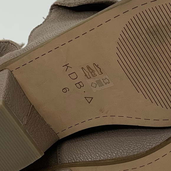 Kelsi Dagger Split Ankle Booties Sherpa Fold Top Taupe Brown Textured Size 6 - Picture 11 of 15